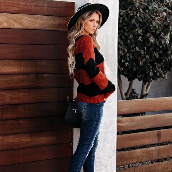 Vici Distressed Sweater Size S - Picture 4 of 5